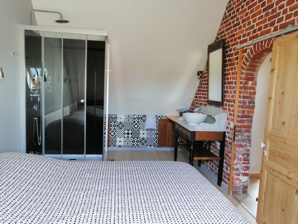 gite au petit bonheur à la campagne chambre 1 (source tourinsoft 2025).jpg