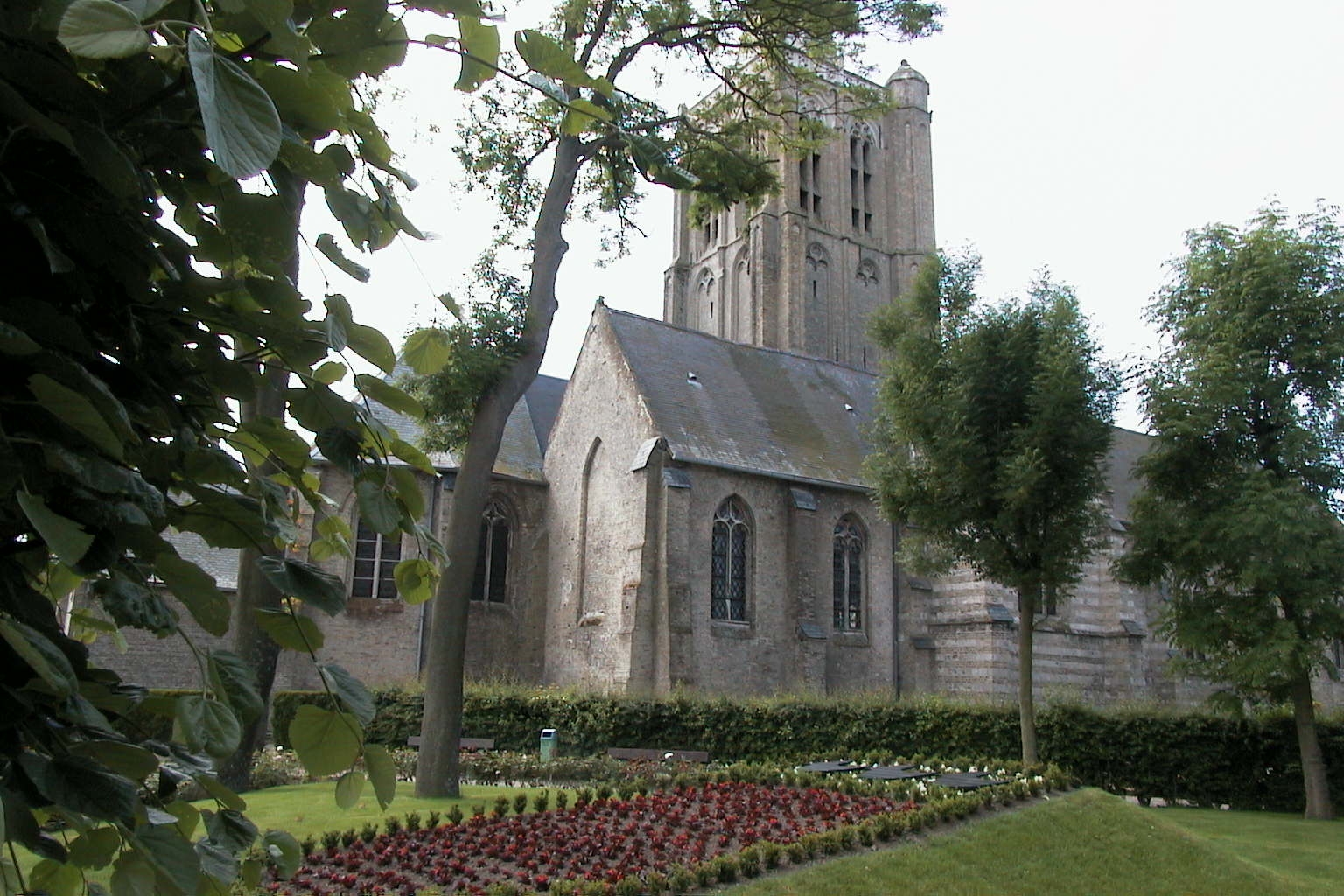 Eglise de Millam.JPG