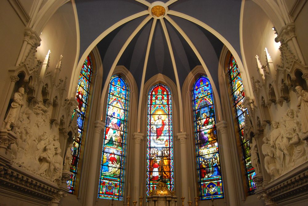 vitraux église St Gilles.JPG