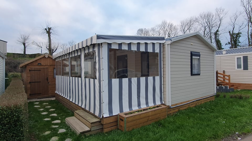 mobil home auvent camping vauban.jpg