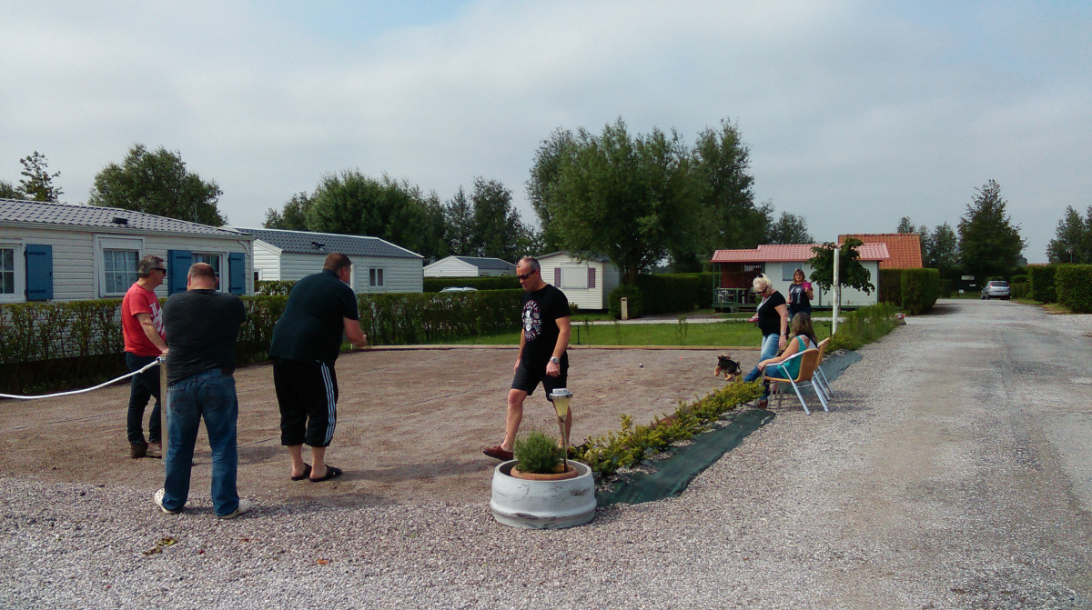 le groene veld terrain petanque 3.jpg