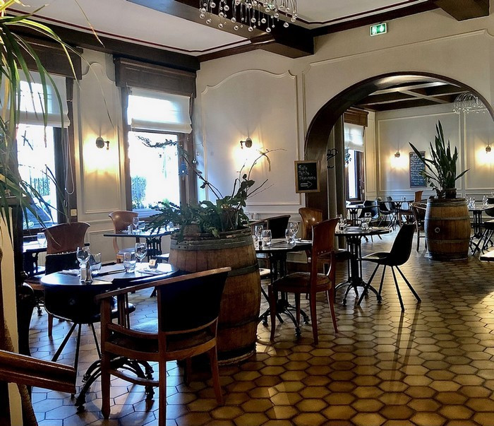Tonnelier salle resto (source Tourinsoft 2025).jpg