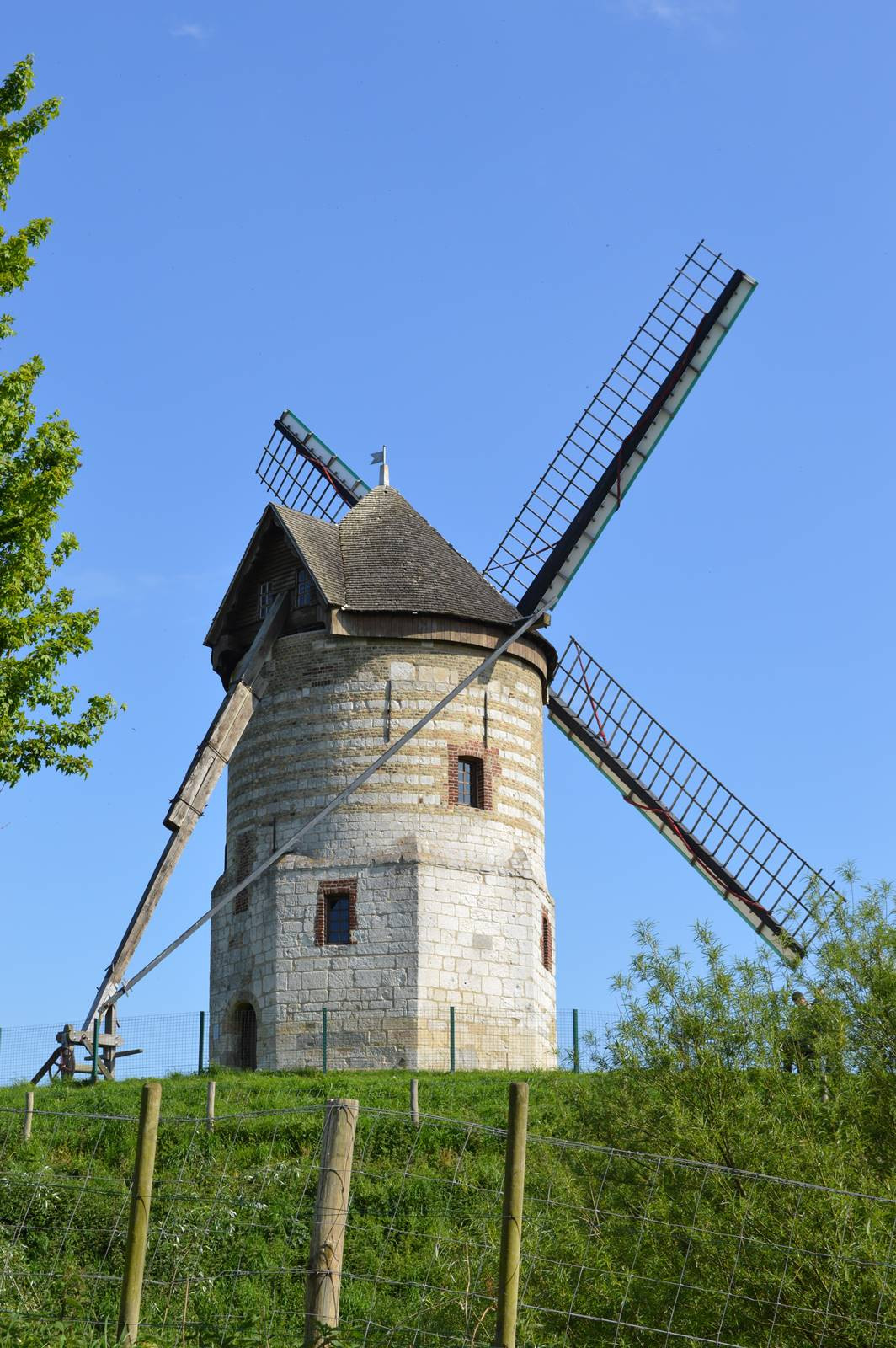 moulin-montagne-watten (1).jpg