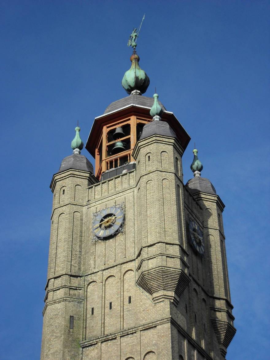 beffroi-bergues (2).jpg