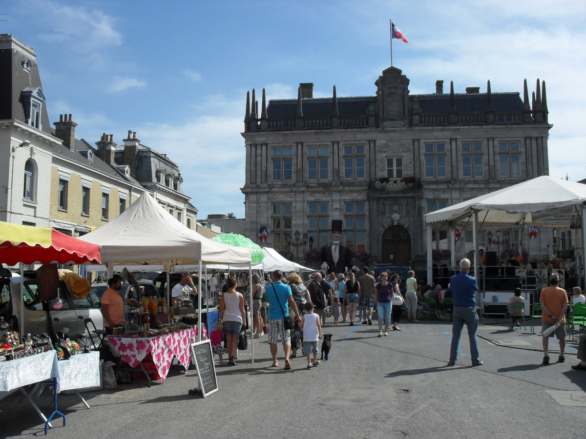 Beaux dimanches Bergues 2015.JPG