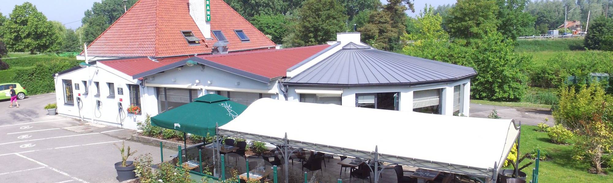 extérieur resto pont tournant.JPG