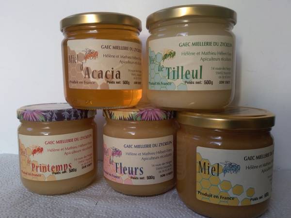 Photo pots miel miellerie 2021.jpg