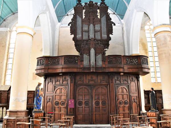 buffet d'orgue Quaëdypre.JPG