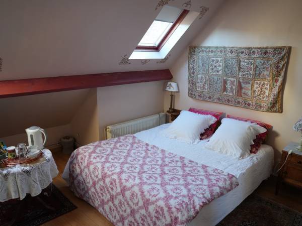 De vast burg chambre 2 (source tourinsof 2025).jpg