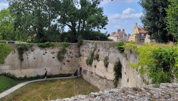 Bergues entre remparts et ville - EQ OT TDF.jpg