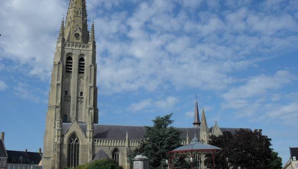 Saint Vaast Church and its Carillon