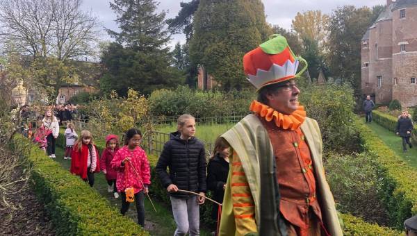 Le Jardin du Sorcier et Le Chêne qui Conte